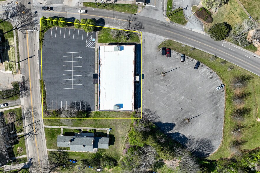 More Photos Of 101 E Tennessee Ave, Oak Ridge Office For Lease