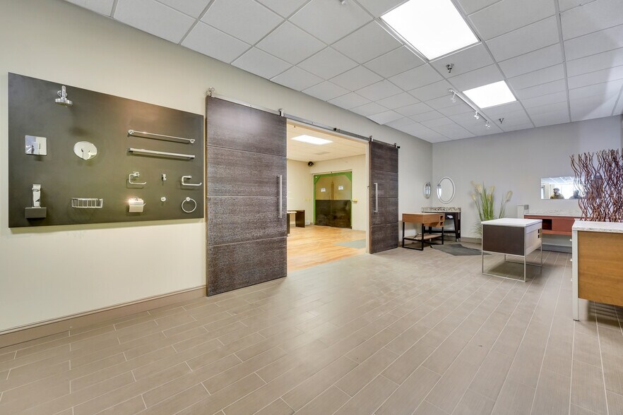 More Photos Of 1900 Buford Hwy, Duluth Warehouse For Lease