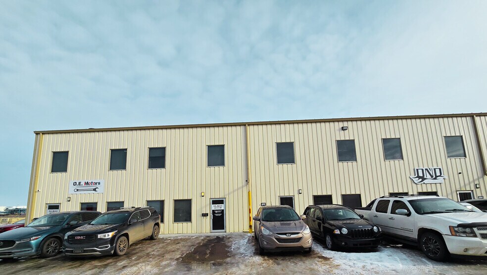 More Photos Of 7611 Sparrow Dr, Leduc Light Manufacturing For Sale