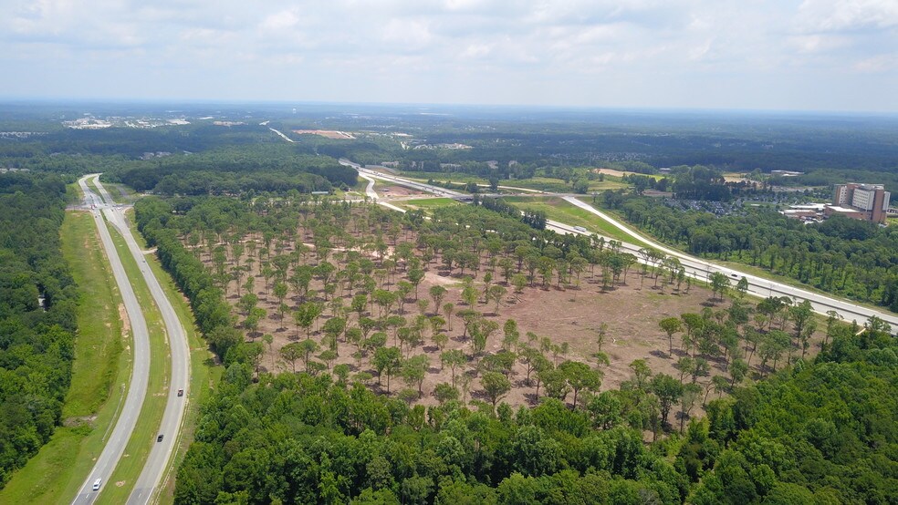 More Photos Of 441 Poplar Rd, Newnan Land For Sale