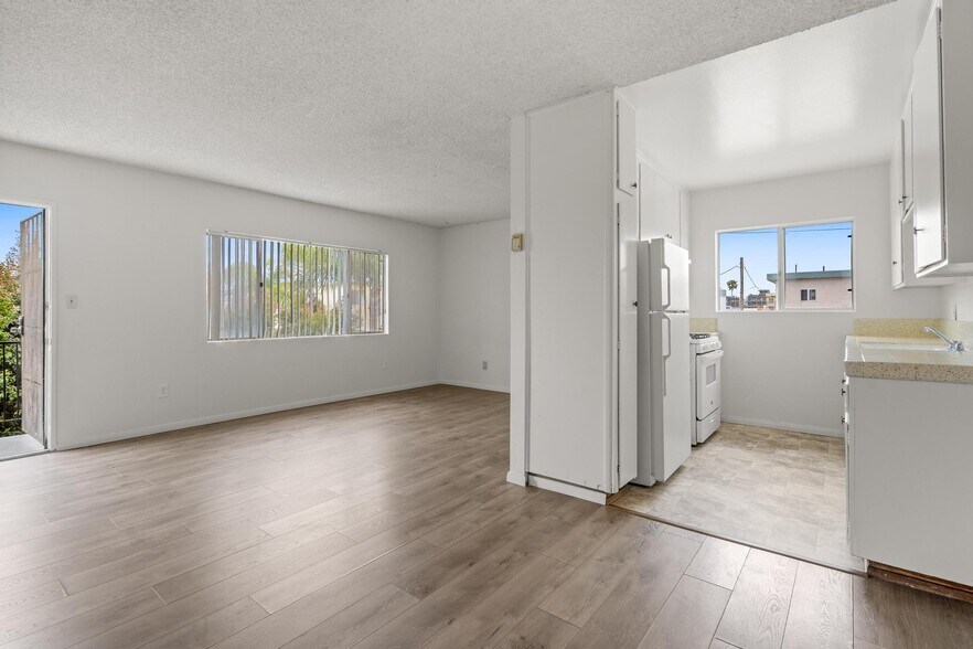 More Photos Of 1041 Calla Ave, Imperial Beach Apartments For Sale