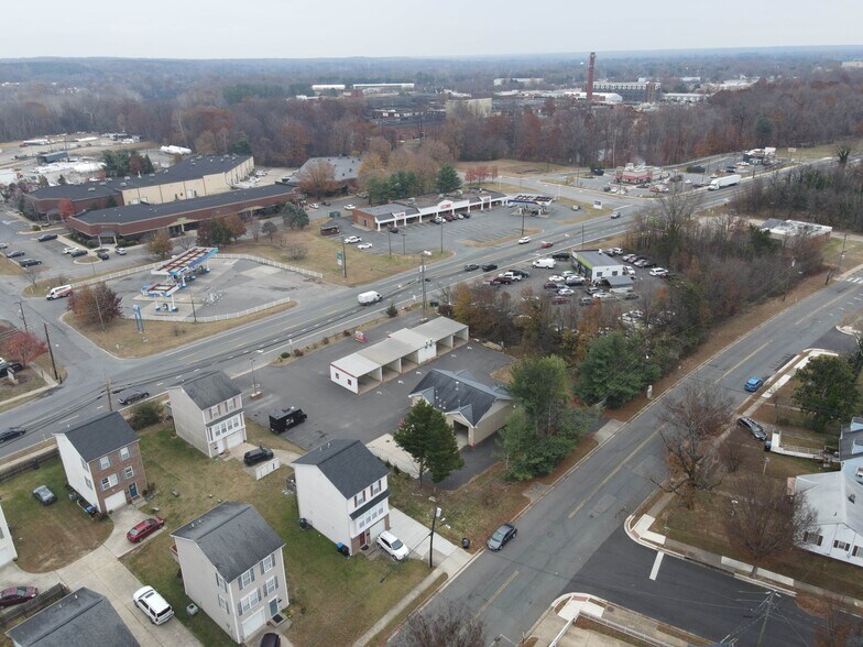 More Photos Of 1603 Dixon St, Fredericksburg Carwash For Lease