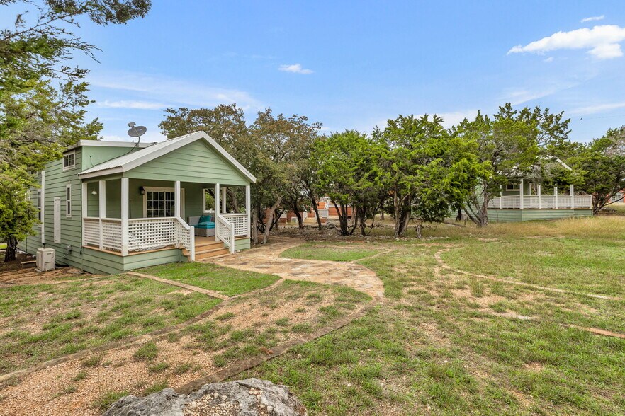 More Photos Of 251 Circle Dr, Wimberley Hospitality For Sale