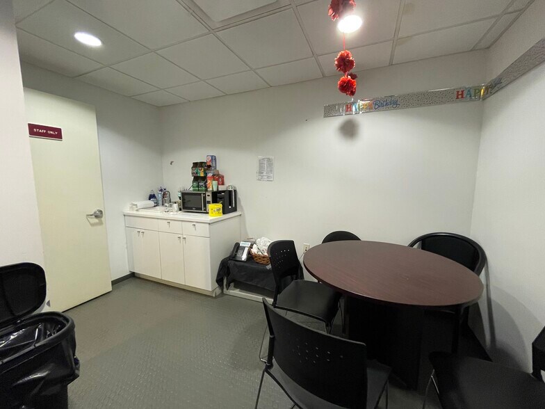 More Photos Of 2275 Coleman St, Brooklyn Office For Sale