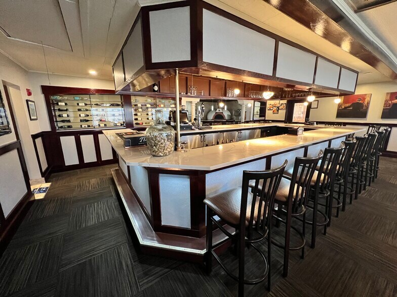 More Photos Of 9415 Main St, Clarence Freestanding For Sale