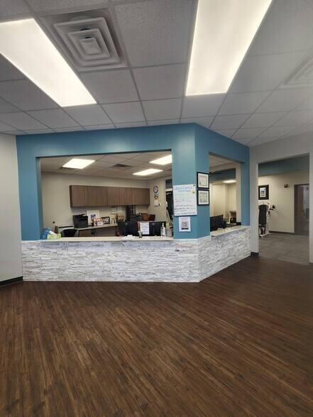 More Photos Of 21200 TX-46, Spring Branch Medical For Sale