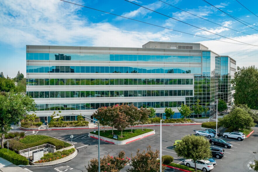 More Photos Of 910 E Hamilton Ave, Campbell Office For Lease