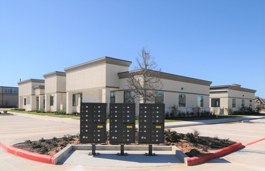 More Photos Of 10401 S Mason Rd Building B, Richmond Medical For Sale