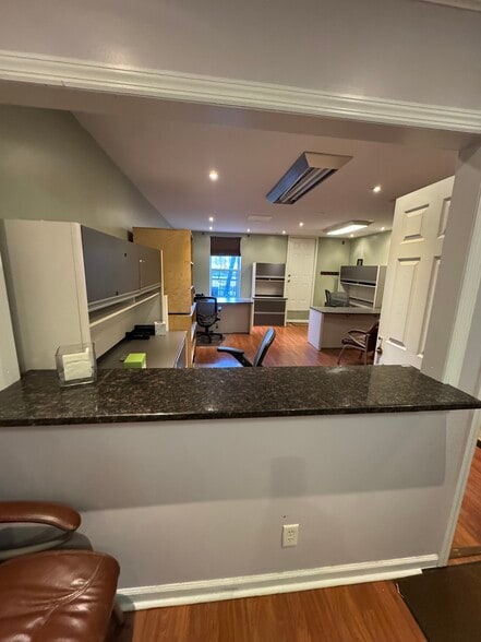 More Photos Of 5413 5th Ave, Brooklyn Medical For Lease