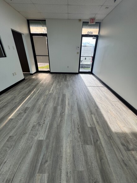 More Photos Of 8901 Boggy Creek Rd, Orlando Warehouse For Lease