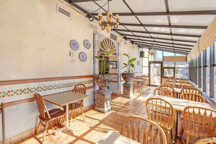 More Photos Of 13325 Olde Western Ave, Blue Island Restaurant For Sale