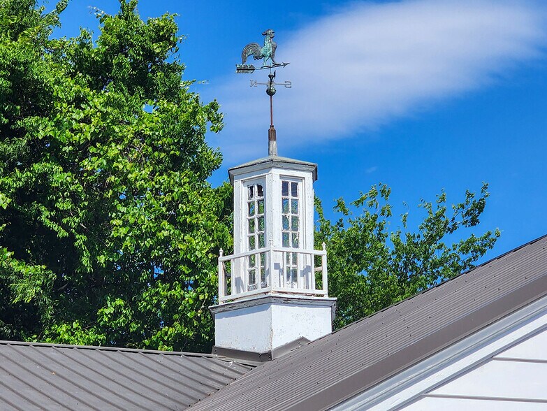 More Photos Of 116 Magnolia Dr, Danville Office For Sale