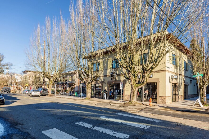 More Photos Of 3900 N Mississippi Ave, Portland Storefront Retail Office For Sale
