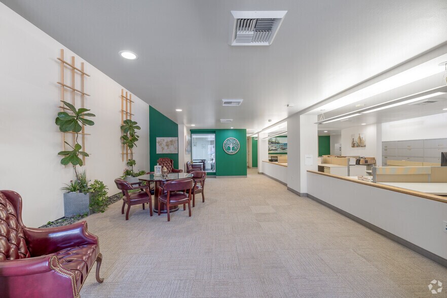 More Photos Of 434 E Broadway, Long Beach Loft Creative Space For Sale