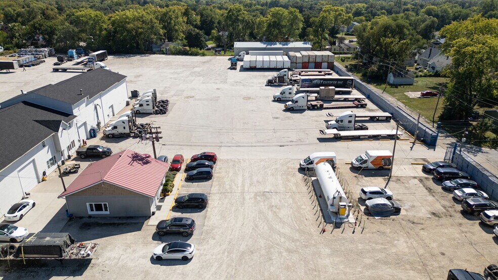 More Photos Of 1781 E Risser St, Kankakee Warehouse For Sale
