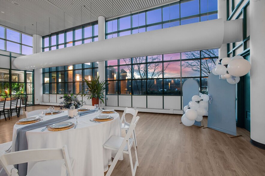 More Photos Of 1000 Northbrook Dr, Trevose Office For Sale