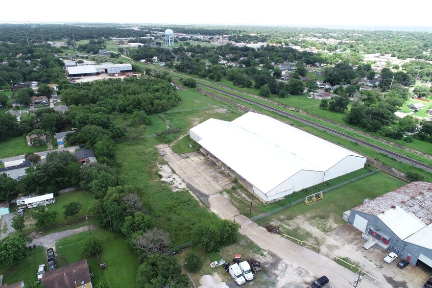 Primary Photo Of 3250 Commerce St, Port Arthur Warehouse For Sale