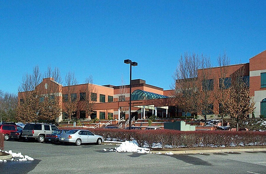 More Photos Of 4547-4599 Us Highway 9, Howell Office For Lease