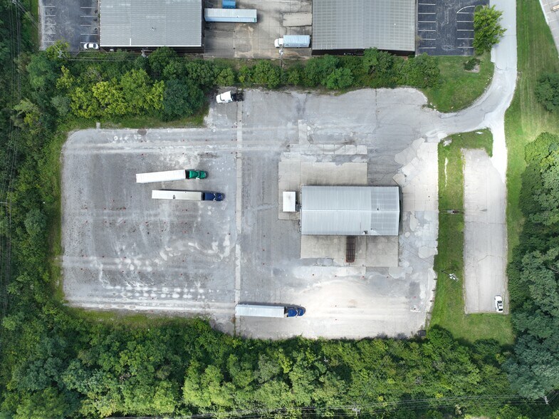 More Photos Of 7025 Production Ct, Independence Warehouse For Lease