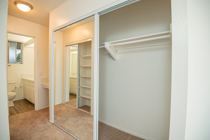 More Photos Of 955 Via Zapata, Riverside Apartments For Sale