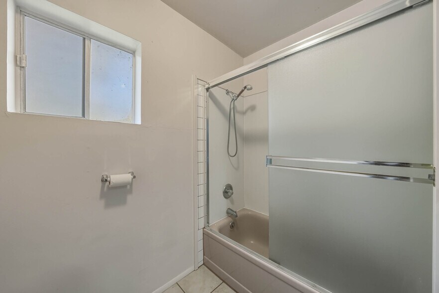 More Photos Of 14840 Valley Ave, Clearlake Multifamily For Sale