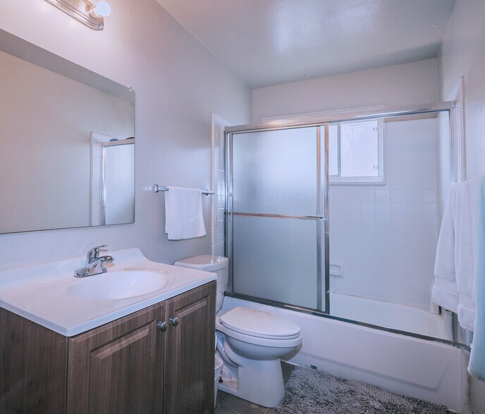 More Photos Of 309-315 Oak Ave, Redwood City Apartments For Sale