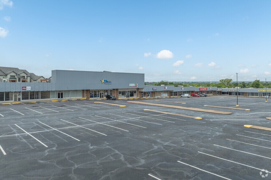 More Photos Of 8101-8155 Camp Bowie West Blvd, Fort Worth General Retail For Lease