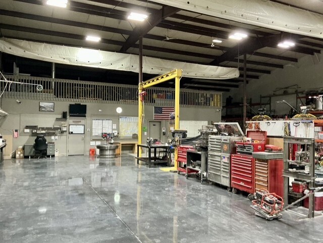 More Photos Of 13 Parkway Dr, Plainfield Warehouse For Lease