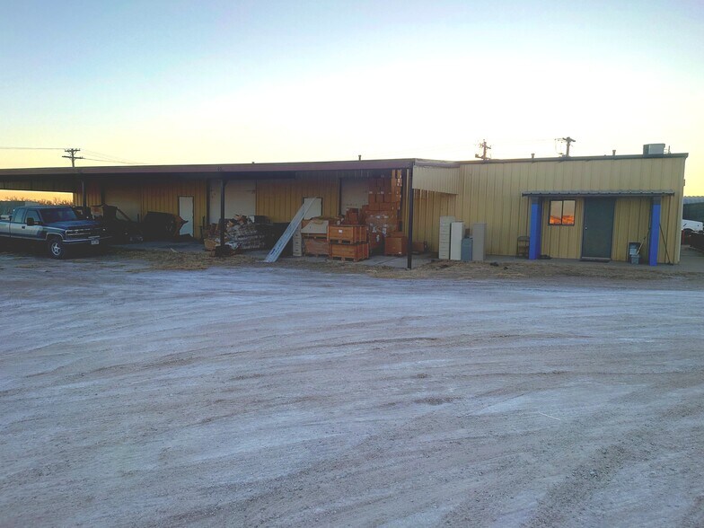 More Photos Of 6002 US Highway 50, Lamar Service For Sale