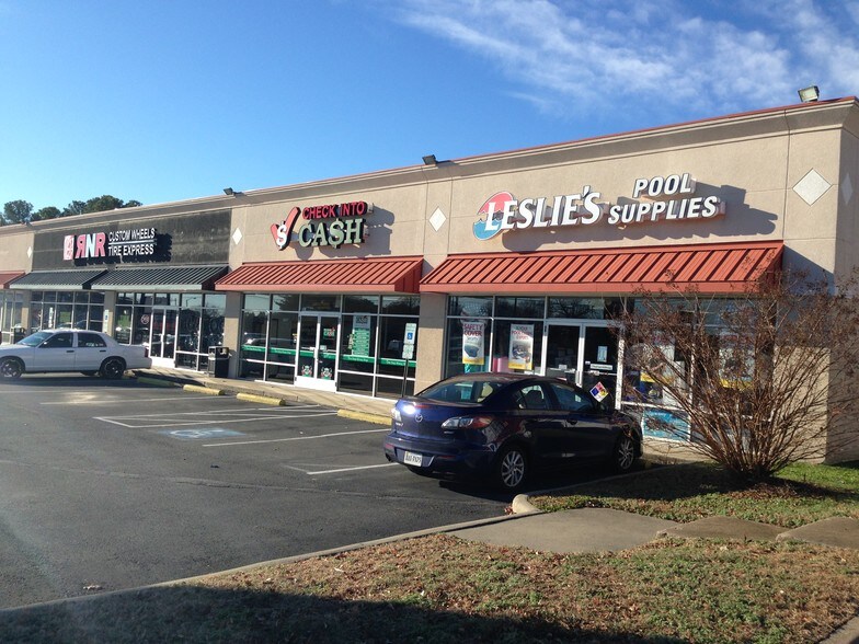 More Photos Of 7601 W Broad St, Richmond Freestanding For Lease