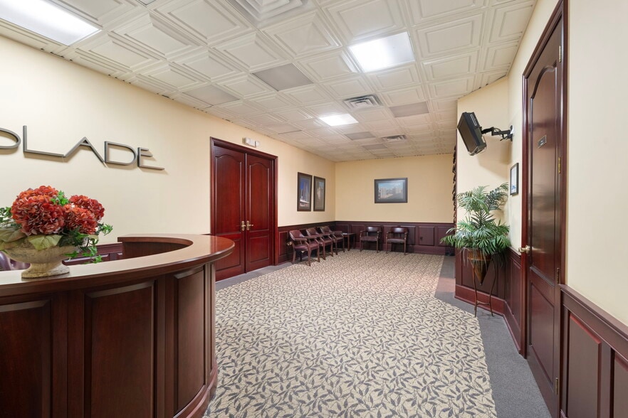 More Photos Of 188 Van Buren St, Staten Island Warehouse For Sale