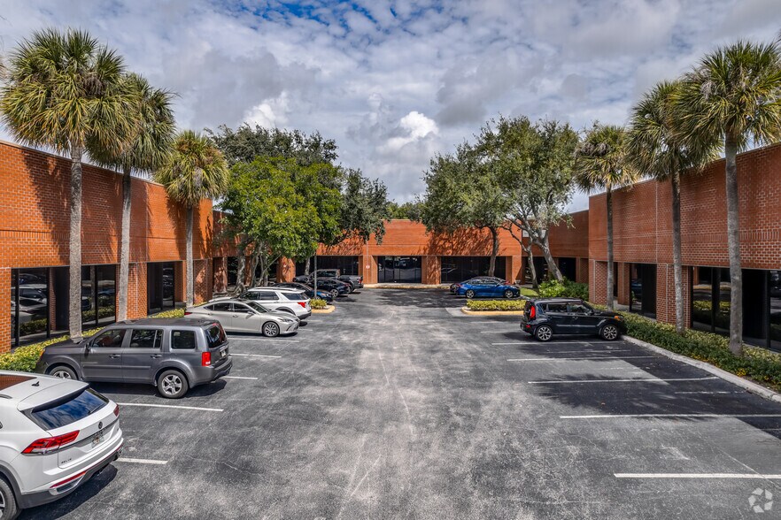 More Photos Of 951 Broken Sound Pky, Boca Raton Office For Lease