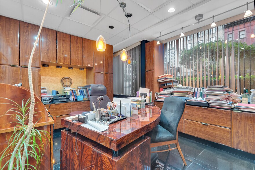 More Photos Of 900 Park Ave, New York Apartments For Sale