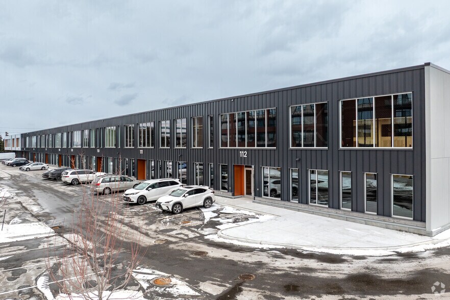 Primary Photo Of 3751 Victoria Park Av, Toronto Warehouse For Lease
