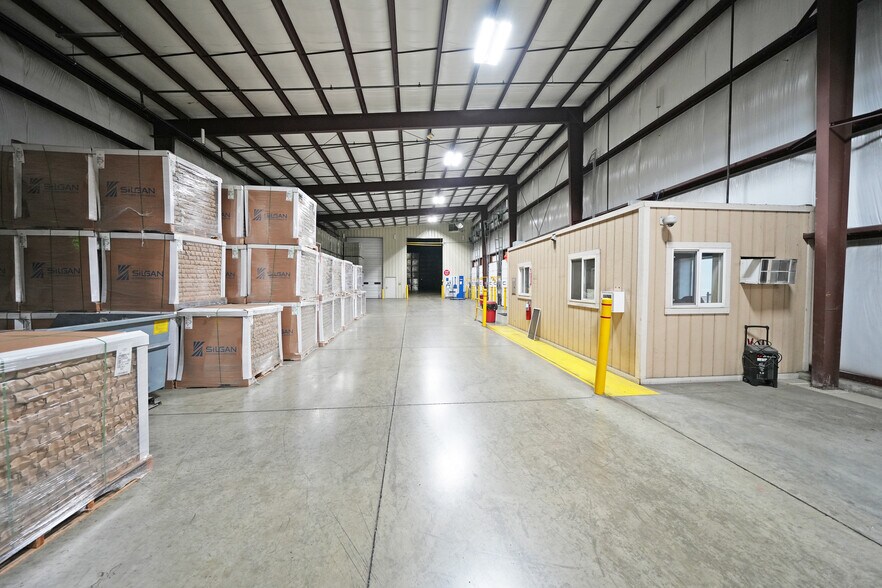 More Photos Of 45 E 3rd Ave, Toppenish Manufacturing For Sale