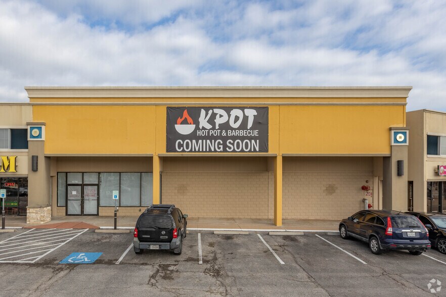 More Photos Of 10000-10710 Bellaire Blvd, Houston Unknown For Lease