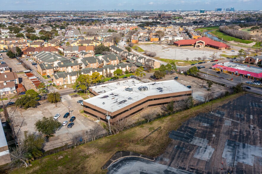 More Photos Of 9207 Country Creek Dr, Houston Office For Sale