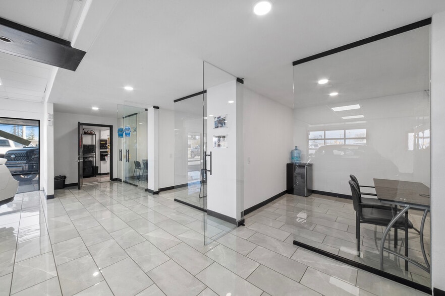 More Photos Of 11291 Folsom Blvd, Rancho Cordova Auto Dealership For Sale