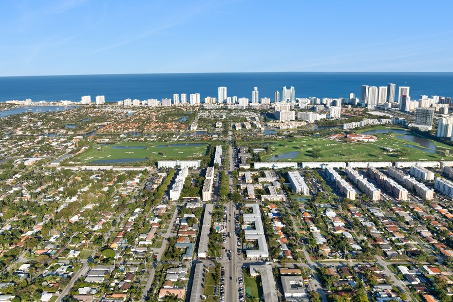 More Photos Of 800 N Federal Hwy, Hallandale Beach Office For Lease