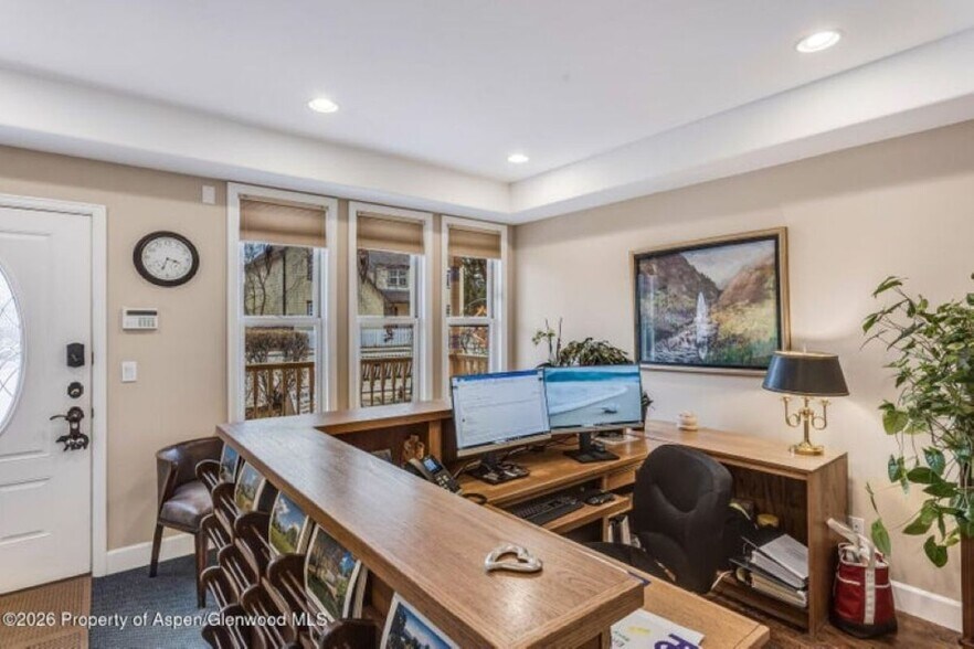 More Photos Of 711 Main St, Carbondale Office For Sale