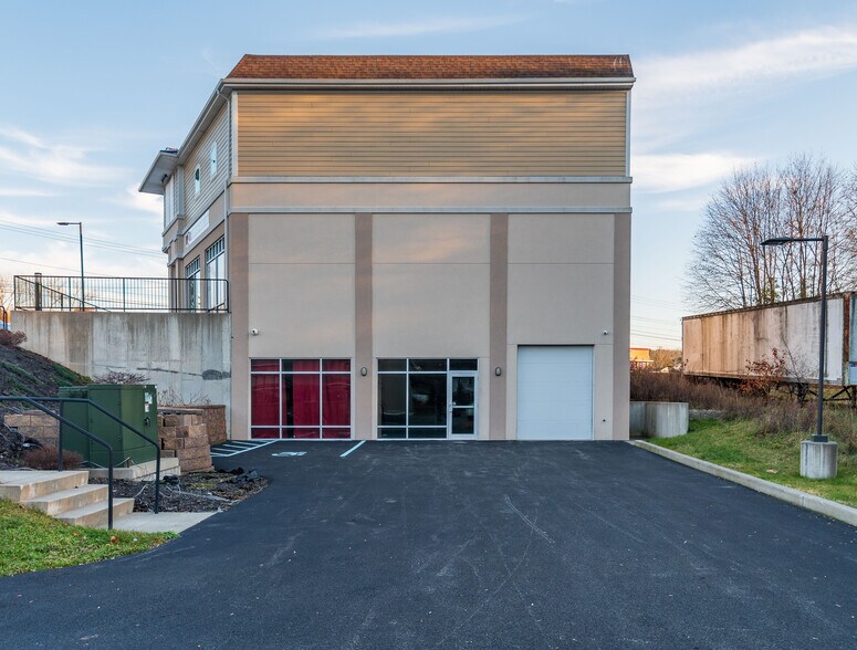 More Photos Of 3565 Route 9W, Highland General Retail For Lease