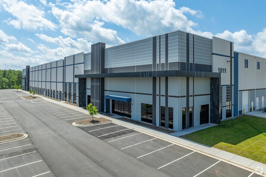 More Photos Of 0 NC Hwy 16, Denver Unknown For Lease