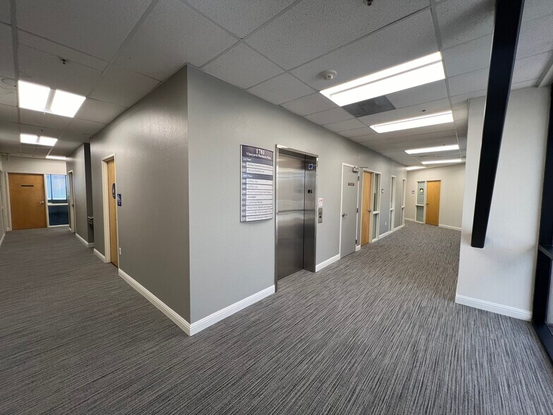 More Photos Of 1773-1799 Vineyard Dr, Antioch Research And Development For Lease