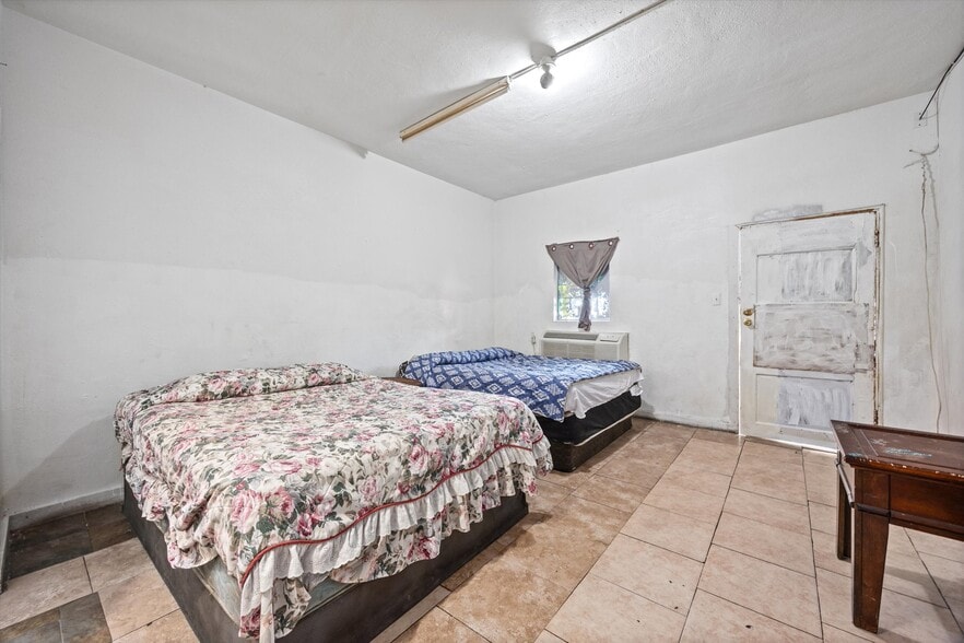 More Photos Of 900 S Union Ave, Bakersfield Hotel For Sale