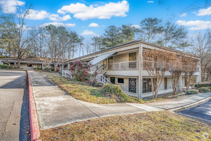 More Photos Of 1800 Water Pl SE, Atlanta Office For Sale
