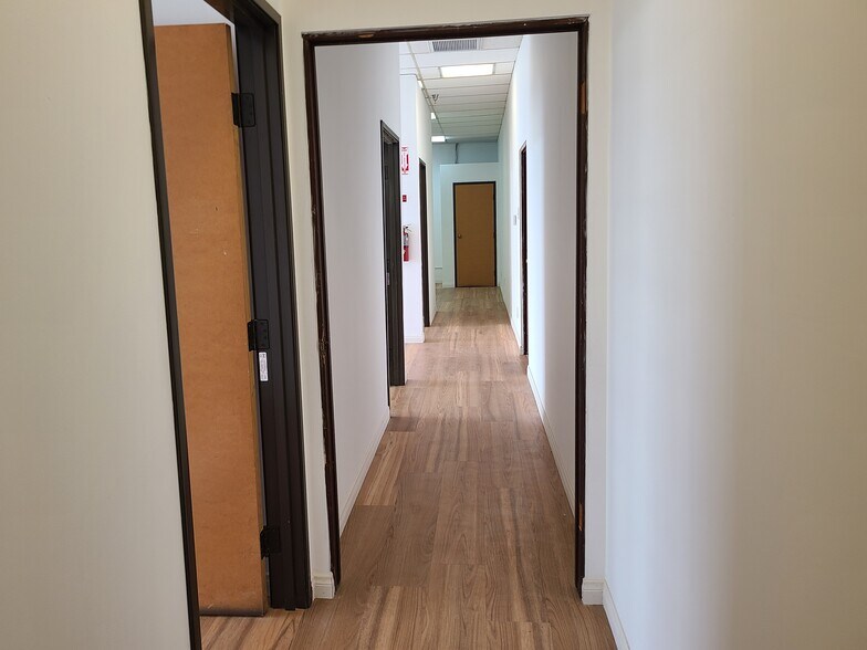 More Photos Of 141 E 157th St, Gardena Warehouse For Lease