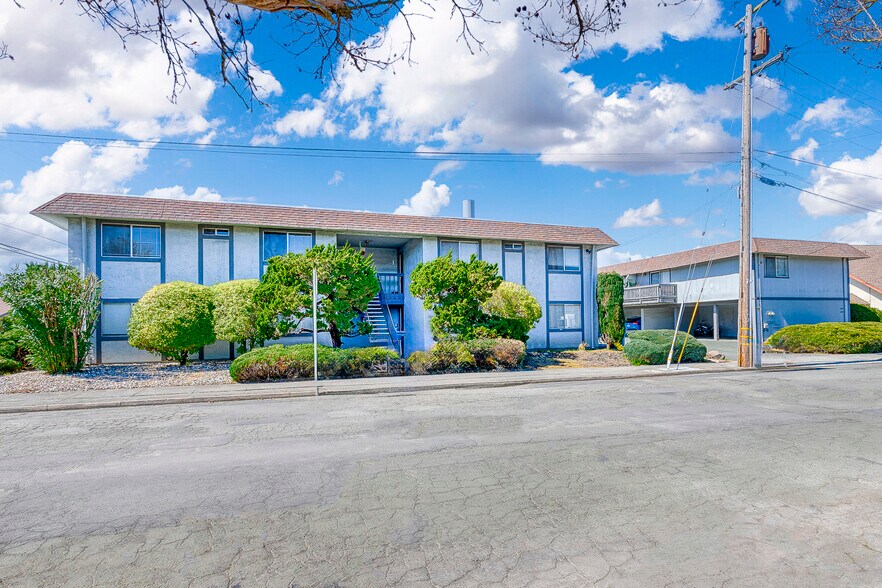 More Photos Of 1155 Evans Dr, Santa Rosa Apartments For Sale
