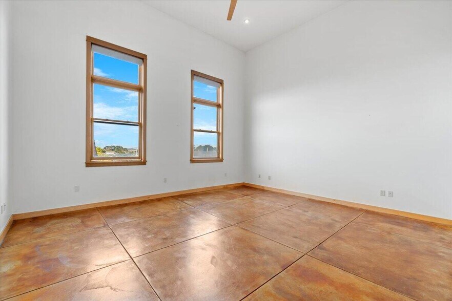 More Photos Of 507 2nd St, Eureka General Retail For Sale