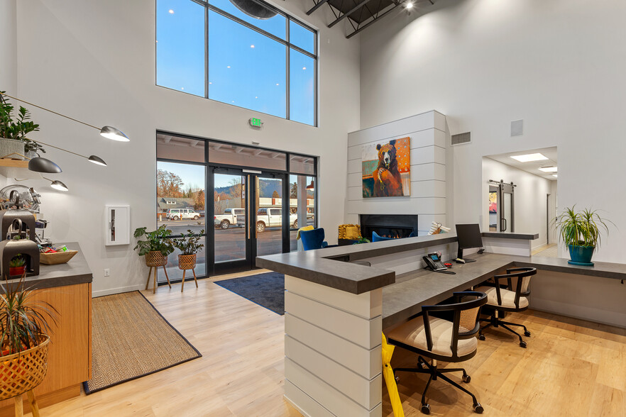 More Photos Of 9493 N Government Way, Hayden Office For Lease