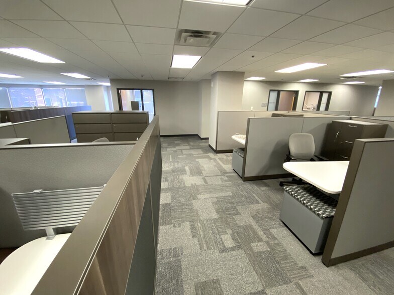 More Photos Of 699 Walnut St, Des Moines Office For Lease